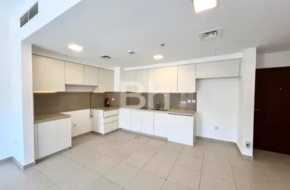 Apartment - 2 Bedrooms - 2 Bathrooms for rent in Zahra Breeze Apartments 3A - Zahra Breeze Apartments - Town Square - Dubai