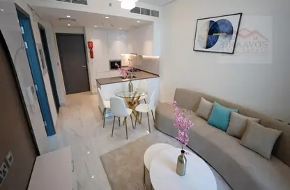 شقة - 2 غرف نوم - 1 حمام للايجار في سمانا جولف فيو - مدينة دبي الرياضية - دبي