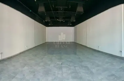 Shop - Studio for rent in The Curve - Al Quoz 3 - Al Quoz - Dubai
