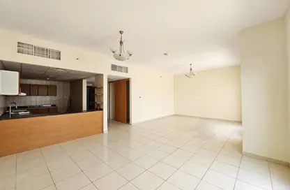 Apartment - 2 Bedrooms - 3 Bathrooms for rent in Gardenia 2 - Emirates Gardens 1 - Jumeirah Village Circle - Dubai