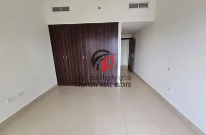 شقة - غرفة نوم - 2 حمامات للايجار في ستاديوم بوينت - مدينة دبي الرياضية - دبي
