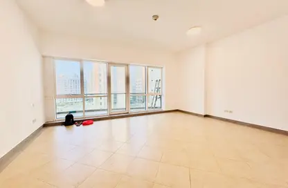 Apartment - Studio - 1 Bathroom for rent in Madison Residency - Barsha Heights (Tecom) - Dubai