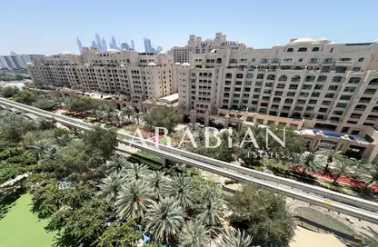 Apartment - 2 Bedrooms - 3 Bathrooms for rent in Al Anbara - Shoreline Apartments - Palm Jumeirah - Dubai