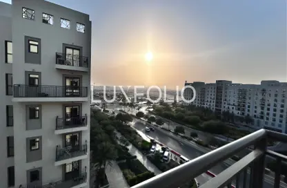Apartment - 3 Bedrooms - 4 Bathrooms for sale in Zahra Apartments 1B - Zahra Apartments - Town Square - Dubai