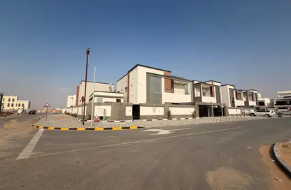 Villa - 5 Bedrooms - 6 Bathrooms for sale in Al Helio - Ajman