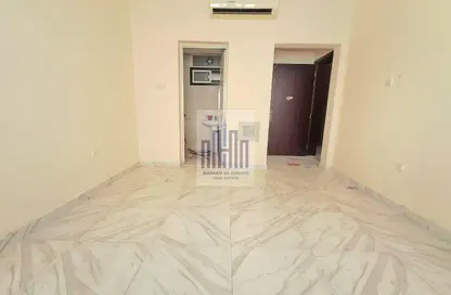 Apartment - Studio - 1 Bathroom for rent in Fire Station Road - Muwaileh - Sharjah