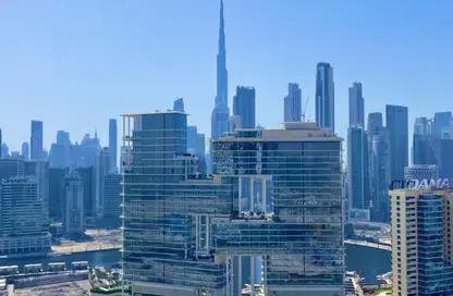 شقة - غرفة نوم - 2 حمامات للايجار في تاور B - داماك تاورز من باراماونت - الخليج التجاري - دبي