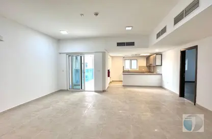 شقة - غرفة نوم - 2 حمامات للبيع في فكتوريا رزدنسي - الفرجان - دبي