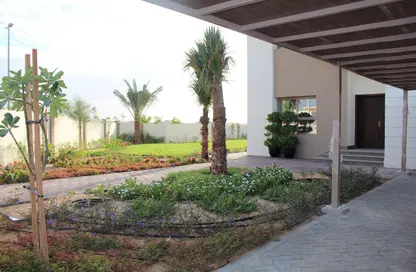 Villa - 5 Bedrooms - 7 Bathrooms for sale in Sharjah Garden City - Sharjah
