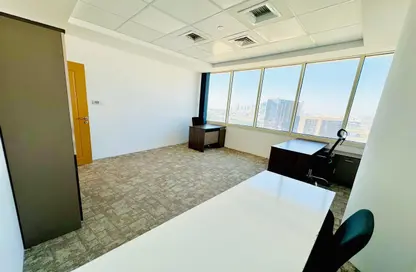 Office Space - Studio - 4 Bathrooms for rent in Damac Executive Heights - Barsha Heights (Tecom) - Dubai