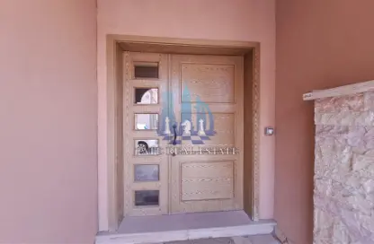 Villa - 4 Bedrooms - 6 Bathrooms for rent in Rabdan - Abu Dhabi