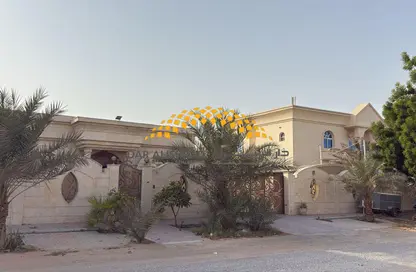 فيلا - 8 غرف نوم - 8 حمامات للبيع في ضاحية الجواز (واسط سابقا) - الشارقة