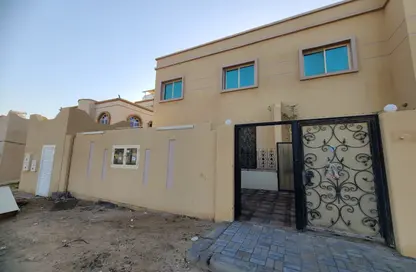 Villa - 5 Bedrooms - 5 Bathrooms for rent in Mohamed Bin Zayed Centre - Mohamed Bin Zayed City - Abu Dhabi