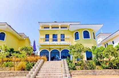 Villa - 7 Bedrooms - 7+ Bathrooms for rent in Garden Homes Frond B - Garden Homes - Palm Jumeirah - Dubai