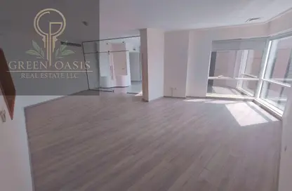 Office Space - Studio - 1 Bathroom for rent in Fairmont Hotel - Sheikh Zayed Road - Dubai