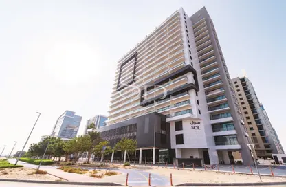 Apartment - 1 Bedroom - 2 Bathrooms for sale in SOL Bay - Business Bay - Dubai