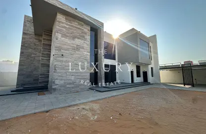 Villa - 5 Bedrooms - 7 Bathrooms for rent in Nad Al Sheba Villas - Nad Al Sheba 3 - Nad Al Sheba - Dubai