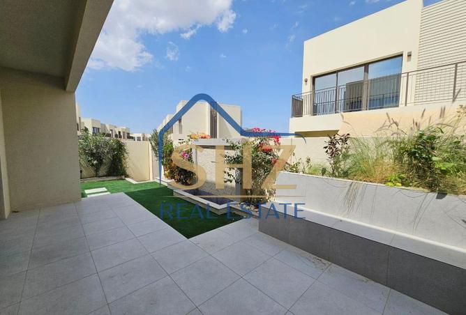 Vastu | Upgraded Garden | Near Amenities | Vacant