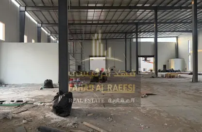 Warehouse - Studio - 2 Bathrooms for rent in Umm Al Thuoob - Umm Al Quwain