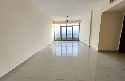 شقة - 2 غرف نوم - 3 حمامات للايجار في برج صحارى 3 - مجمع صحارى - النهدة - الشارقة