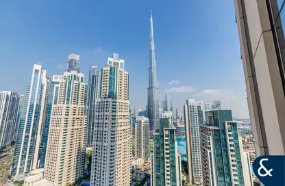 Apartment - 2 Bedrooms - 3 Bathrooms for rent in Vida Residence Downtown - Downtown Dubai - Dubai