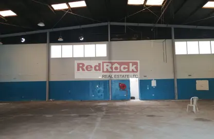 Warehouse - Studio - 2 Bathrooms for rent in Al Qusais Industrial Area - Al Qusais - Dubai
