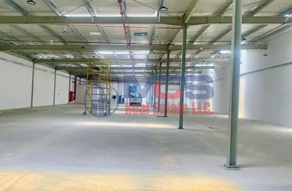 Warehouse - Studio for rent in RAS - Umm Ramool - Dubai