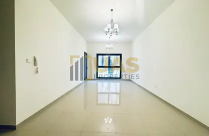 Apartment - 2 Bedrooms - 3 Bathrooms for rent in Jumeirah Garden City - Al Satwa - Dubai