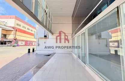 متجر - استوديو - 1 حمام للايجار في بناية زينه - بورسعيد - ديرة - دبي