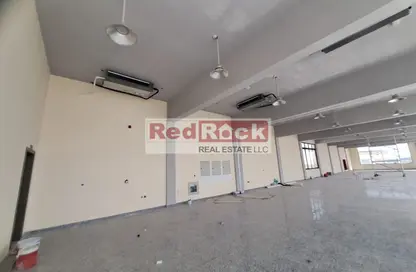 Show Room - Studio - 2 Bathrooms for rent in Sharjah Industrial Area - Sharjah