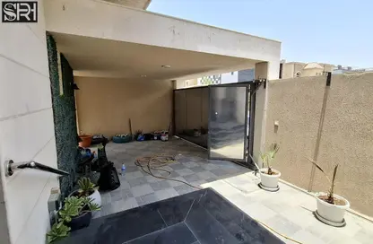 Villa - 5 Bedrooms - 7 Bathrooms for sale in Al Yasmeen 1 - Al Yasmeen - Ajman