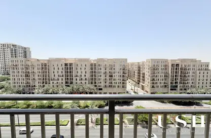 Apartment - 2 Bedrooms - 2 Bathrooms for rent in Hayat Boulevard-1B - Hayat Boulevard - Town Square - Dubai