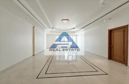 Apartment - 3 Bedrooms - 5 Bathrooms for rent in Al Khalidiya - Abu Dhabi