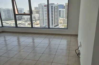 شقة - 2 غرف نوم - 2 حمامات للبيع في سكاي كورتس تاور D - أبراج سكاي كورتس - دبي لاند - دبي