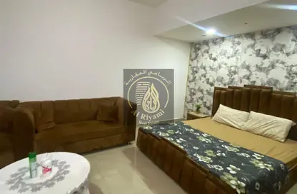 شقة - 1 حمام للايجار في مساكن كورنيش عجمان - طريق كورنيش عجمان - عجمان