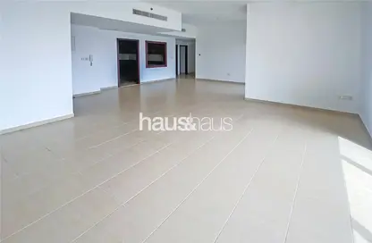 Apartment - 3 Bedrooms - 4 Bathrooms for rent in Rimal 5 - Rimal - Jumeirah Beach Residence - Dubai