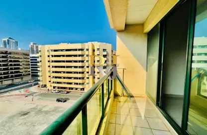 شقة - 2 غرف نوم - 2 حمامات للايجار في مبنى منخول - منخول - بر دبي - دبي