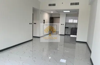 Apartment - 2 Bedrooms - 2 Bathrooms for sale in Rukan Tower B - Rukan Tower - Dubai Land - Dubai