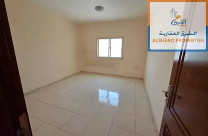 Apartment - 2 Bedrooms - 2 Bathrooms for rent in Corniche Tower - Ajman Corniche Road - Ajman