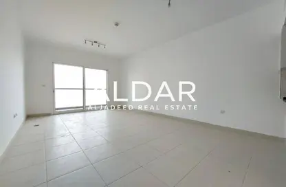 شقة - 2 غرف نوم - 3 حمامات للايجار في مبني اوكسفورد - منطقة 14 - قرية جميرا الدائرية - دبي