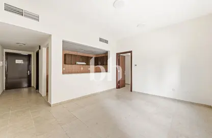 شقة - غرفة نوم - 2 حمامات للايجار في برج البرشاء التوأم آيه - البرشاء 1 - البرشاء - دبي