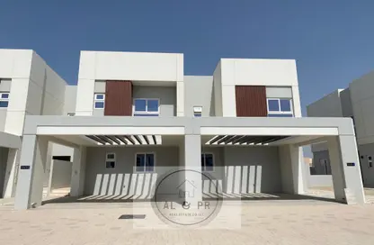 Outdoor Building image for: Townhouse - 3 Bedrooms - 4 Bathrooms for sale in Amaranta 3 - Villanova - Dubai Land - Dubai, Image 1