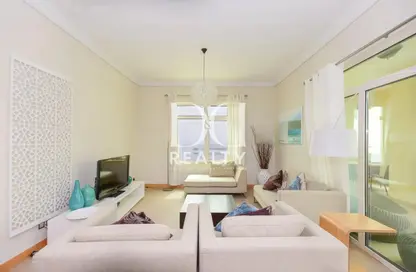 Whole Building - 3 Bedrooms - 4 Bathrooms for rent in Al Das - Shoreline Apartments - Palm Jumeirah - Dubai