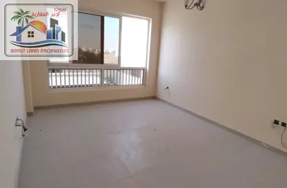 شقة - غرفة نوم - 2 حمامات للايجار في مبنى مويلح - مويلح - الشارقة