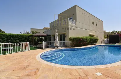 Villa - 5 Bedrooms - 6 Bathrooms for rent in Meadows 1 - Meadows - Dubai