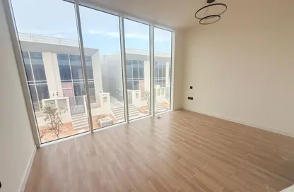 Villa - 3 Bedrooms - 5 Bathrooms for rent in Rukan Tower - Dubai Land - Dubai