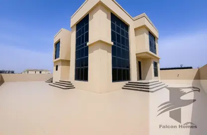 Villa - 5 Bedrooms - 6 Bathrooms for rent in Al Aweer 1 - Al Aweer - Dubai