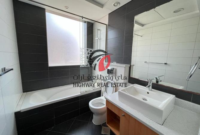 15681000 - Property Image 2