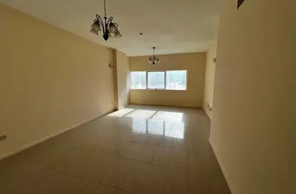 شقة - 2 غرف نوم - 3 حمامات للايجار في المجاز 2 - المجاز - الشارقة