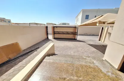 Villa - 5 Bedrooms - 6 Bathrooms for rent in Mohamed Bin Zayed Centre - Mohamed Bin Zayed City - Abu Dhabi